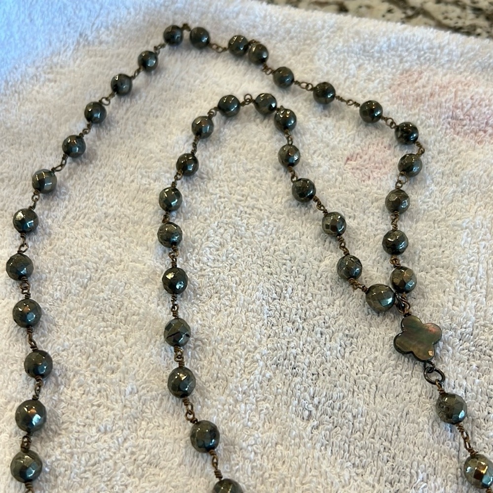 Elegant Beaded Rosary with Cross Pendant - Picture 3 of 3